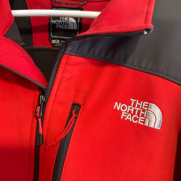 The North Face Red Men’s Coat - Picture 3 of 6